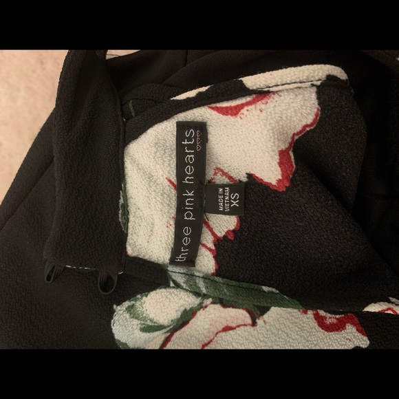 Floral dress w/ shorts under - Picture 3 of 3